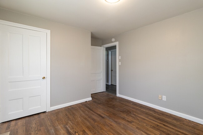 Building Photo - 4802 Inskip Rd