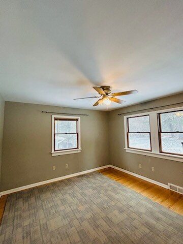 Building Photo - 635 Van Alstyne Rd