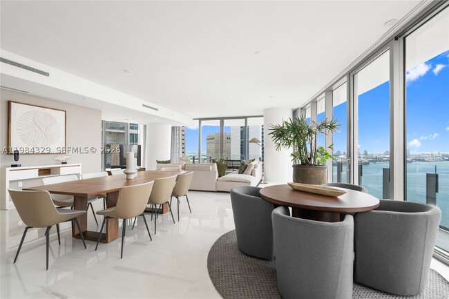 Building Photo - 300 Biscayne Blvd