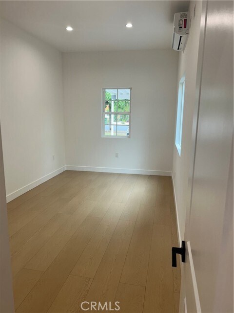 Building Photo - 11052 Emelita St