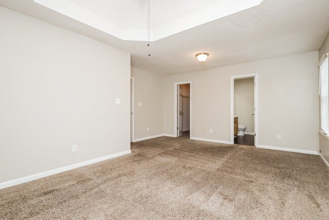 Building Photo - 743 Patriot's Point St