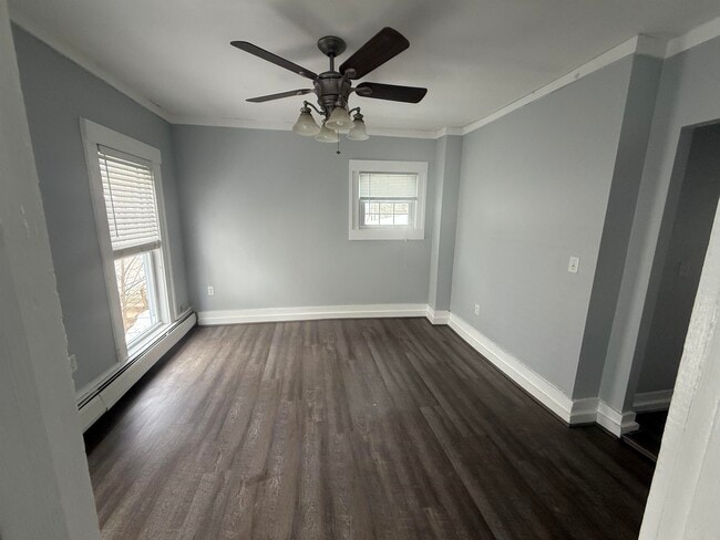 Building Photo - 3 Broadway