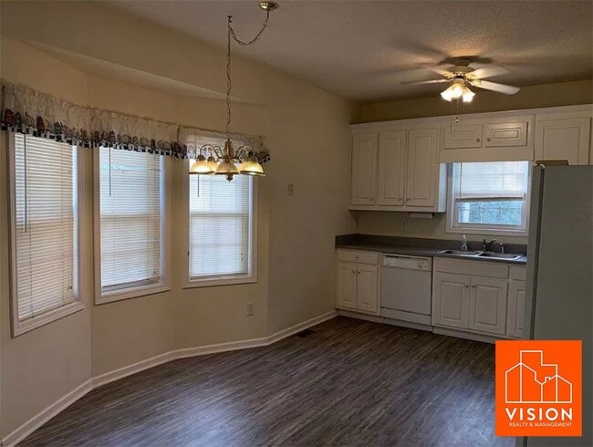 Building Photo - 1390 Eagles Nest Circle