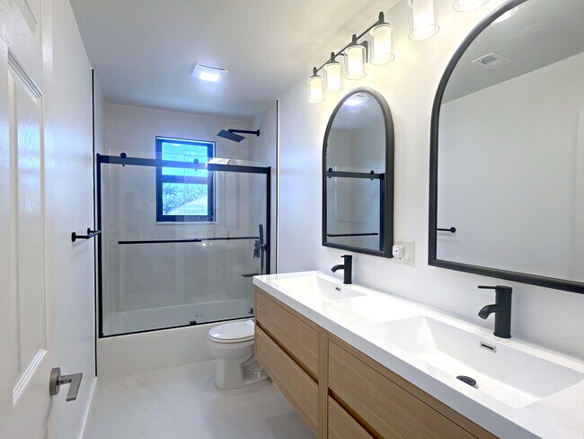 Building Photo - 10920 Haydn Dr