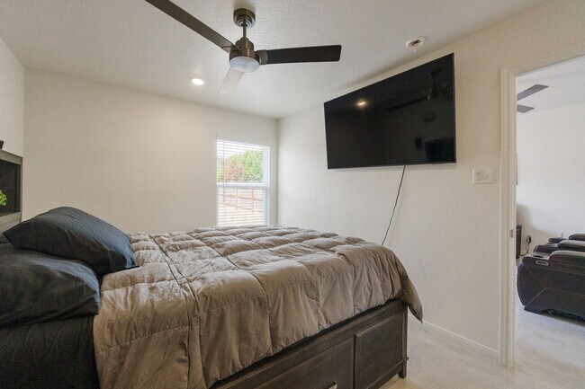 Building Photo - 803 Wax Myrtle Ct