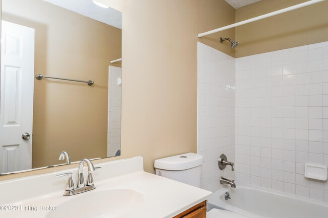 Building Photo - 9322 Villa Fair Ct