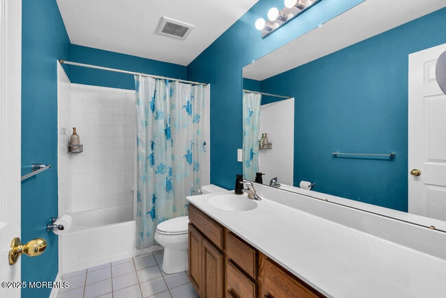 Building Photo - 40 Demarest Dr