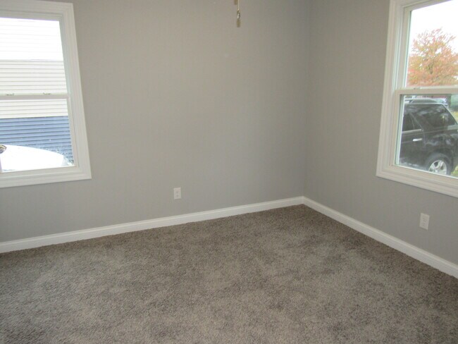 Building Photo - 240 5th St E