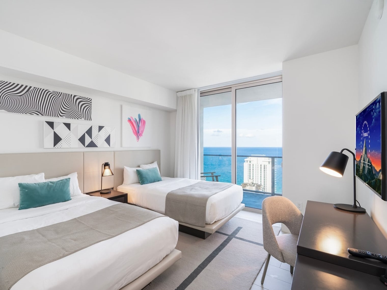Building Photo - 4010 S Ocean Dr