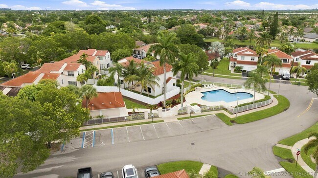 Building Photo - 1115 SW 180th Terrace