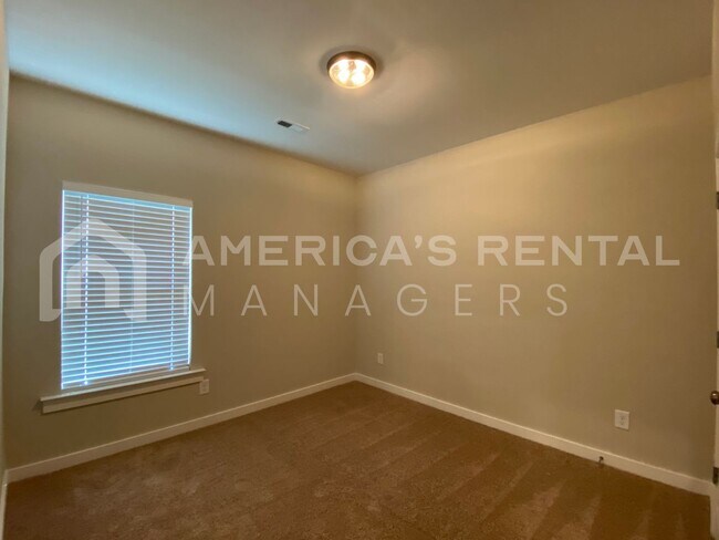 Building Photo - Home for Rent in Cullman, AL!!! Available to View with 48 Hour Notice!!!