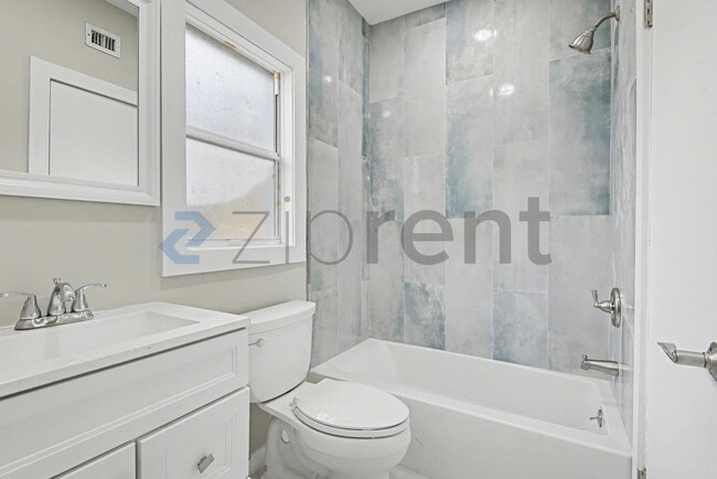 Building Photo - 1650 Jackson St