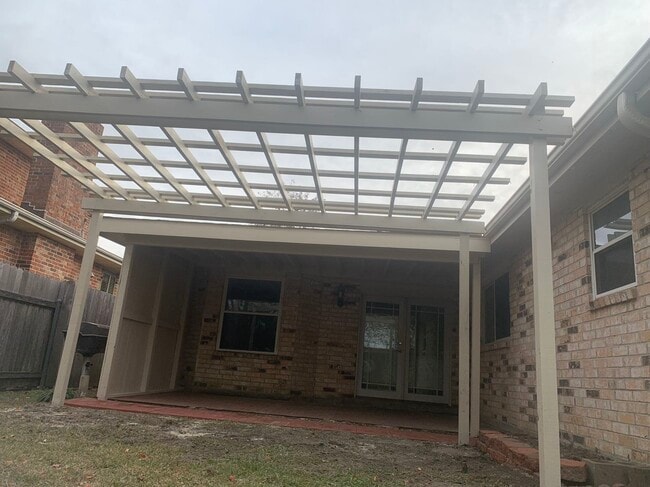 Building Photo - 4945 Avron Blvd