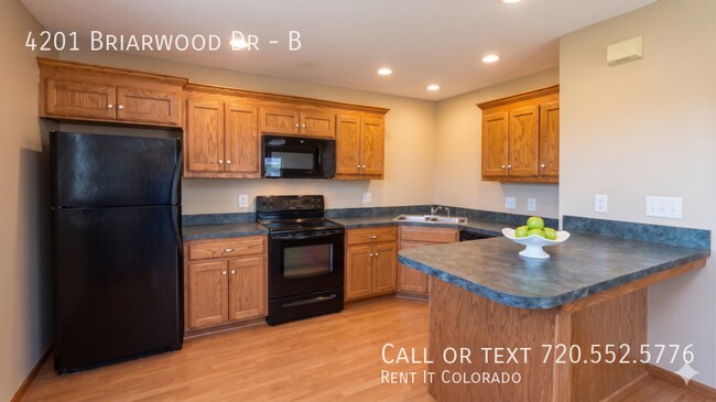 Building Photo - 4201 Briarwood Dr