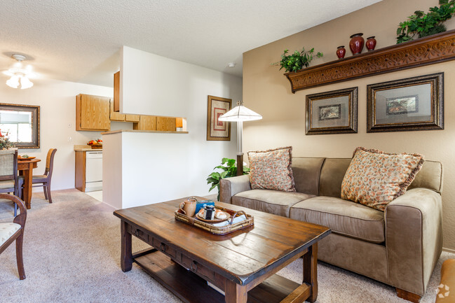 2BR,2BA-Winter - The Seasons Apartments