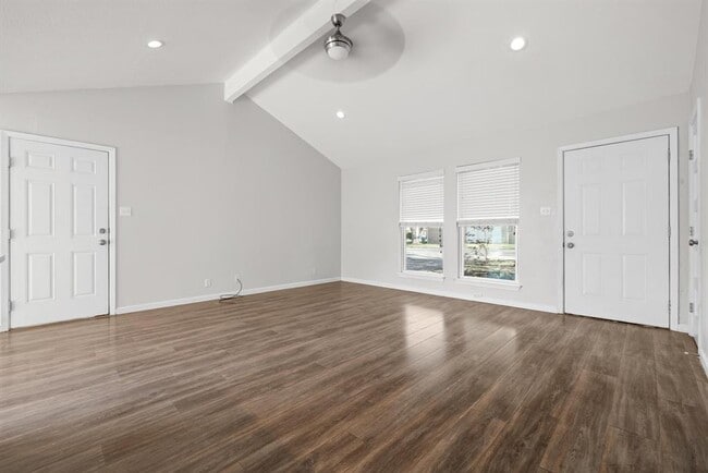 Building Photo - 3201 Mossrock Dr