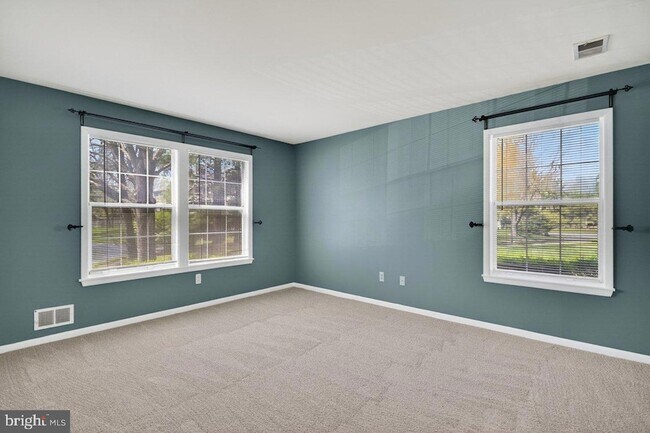 Building Photo - 119 Commonwealth Ct