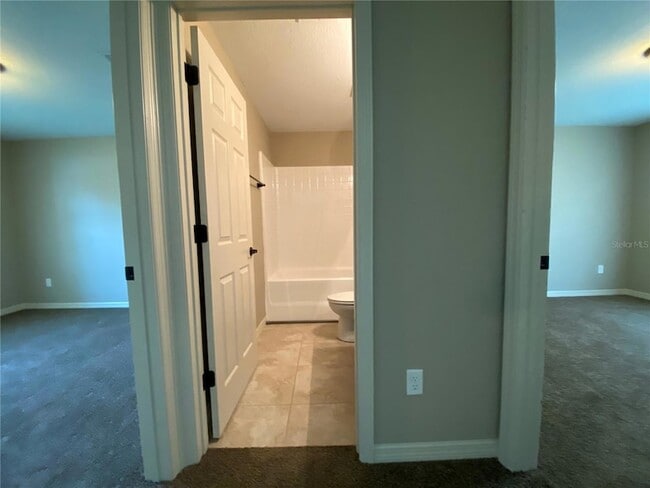 Building Photo - 2559 SW 159th Ln