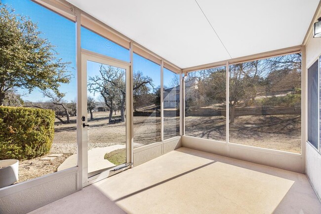 Building Photo - 100 Braeburn Cir
