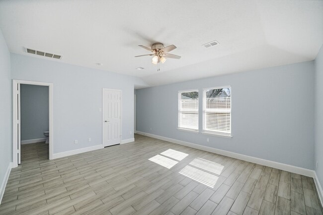 Building Photo - 3116 Creek Bank Ln