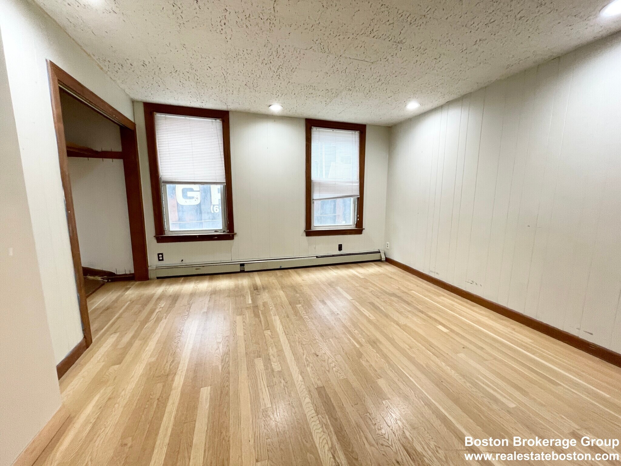 Building Photo - 5 Oswald St