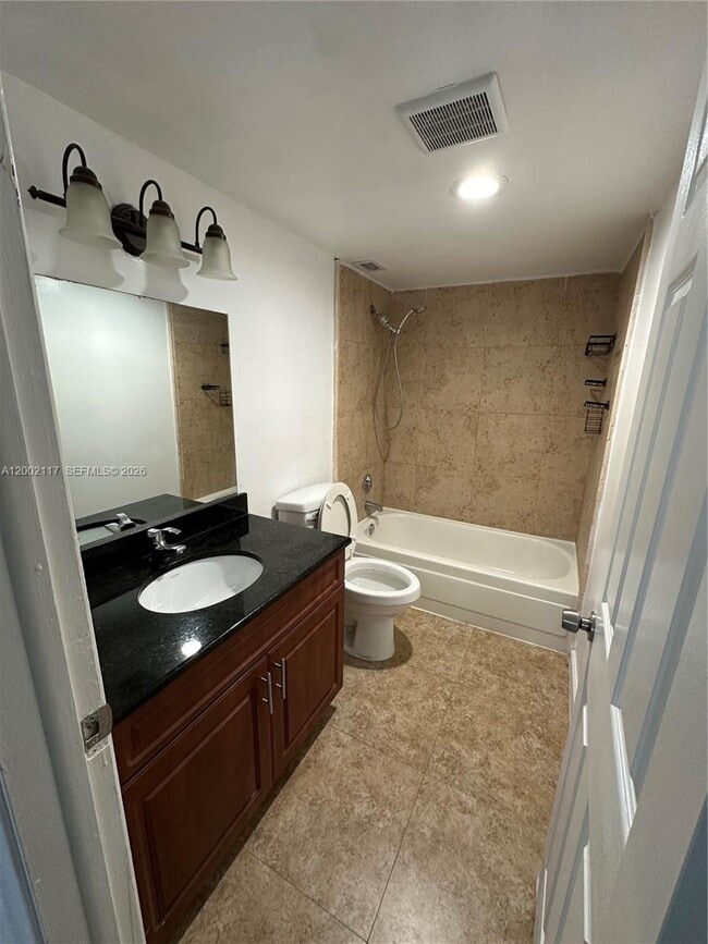 Building Photo - 9001 SW 77th Ave