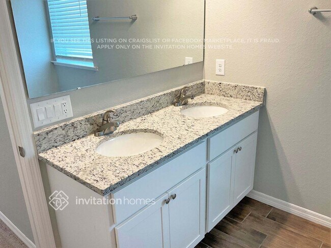 Building Photo - 2409 Prague Ln