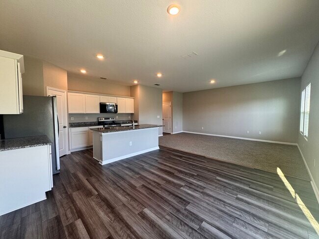 Building Photo - 4 Bed/3 Bath/2 Car Garage New Construction...