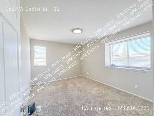 Building Photo - 1539 W 158th St