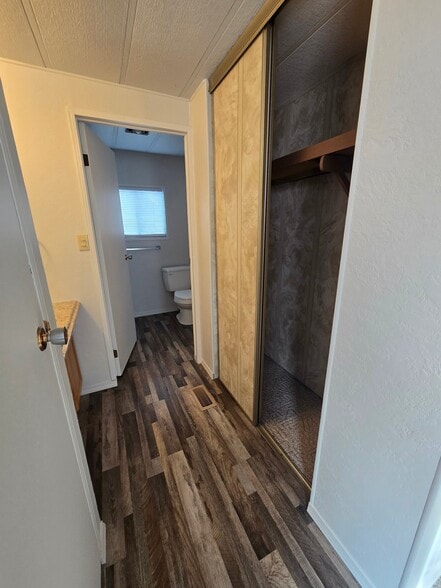 Building Photo - 3670 Clacton Way