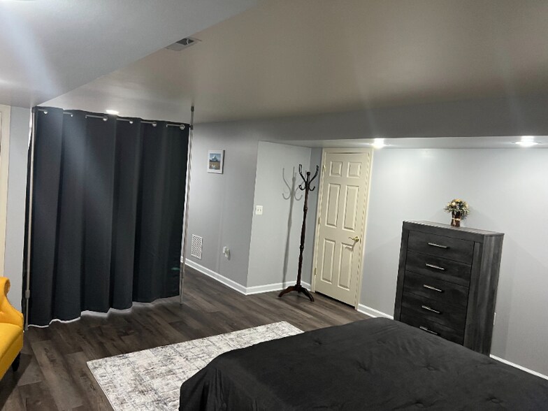 Building Photo - 23 Palladio Dr