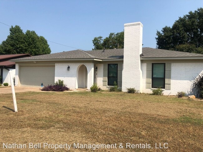 Primary Photo - 3 br, 2 bath House - 3465 Fargo Dr