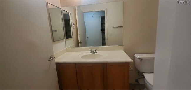 Building Photo - 6868 Sky Pointe Dr