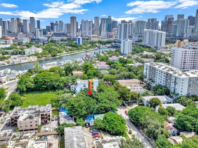 Building Photo - 641 NW 2nd St