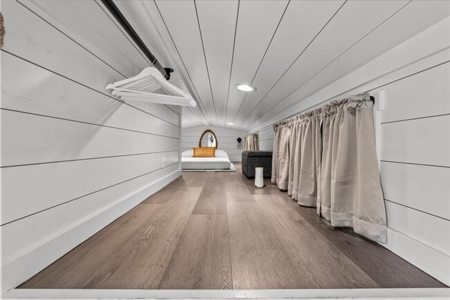 Building Photo - 4734 Oleander St