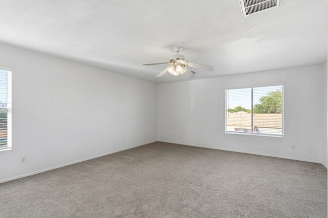 Building Photo - 4821 E Twinflower Pl