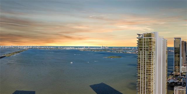 Building Photo - 480 NE 31st St