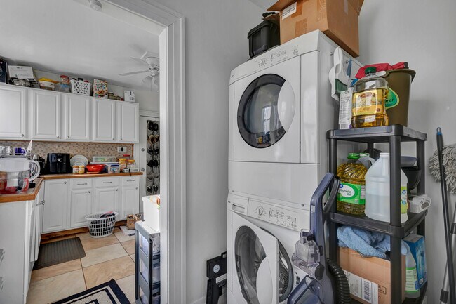 Building Photo - 68 Sheldon Terrace