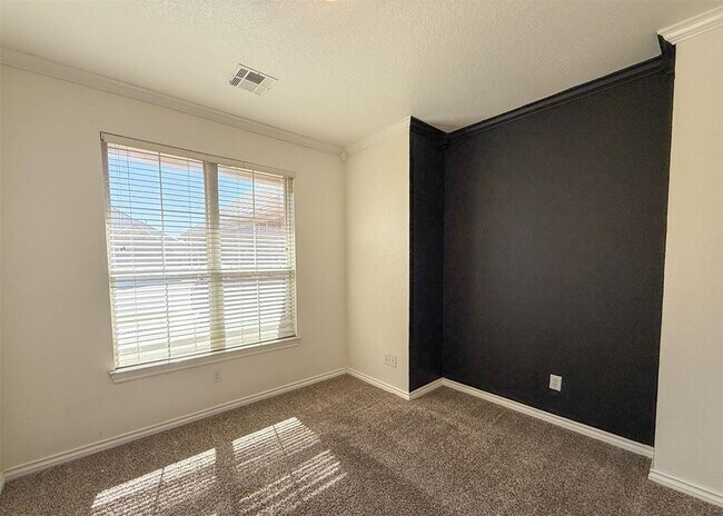Building Photo - 16517 Tonka Trail
