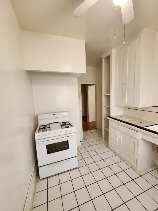 Building Photo - 1825 Ivar Ave