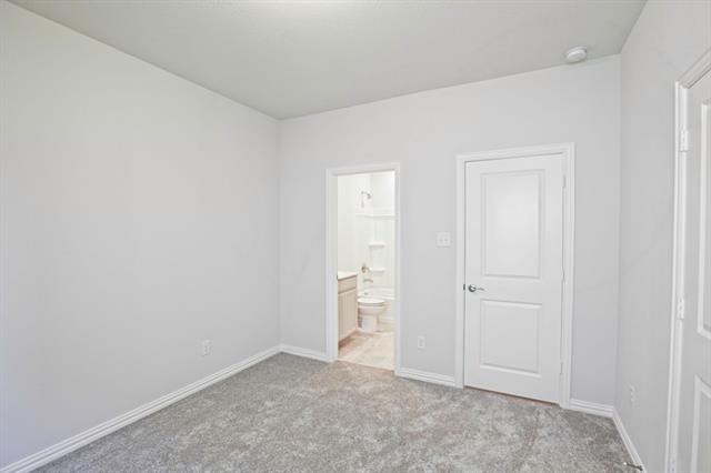 Building Photo - 625 Hidden Cove Dr