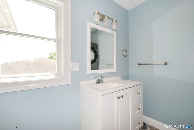 Building Photo - 58 Myano Ln