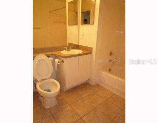 Building Photo - 8915 Latrec Ave