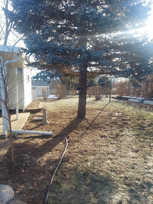 Building Photo - 1915 23rd St