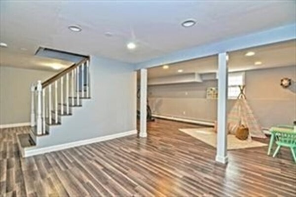 Building Photo - 16 Oak Hill Rd