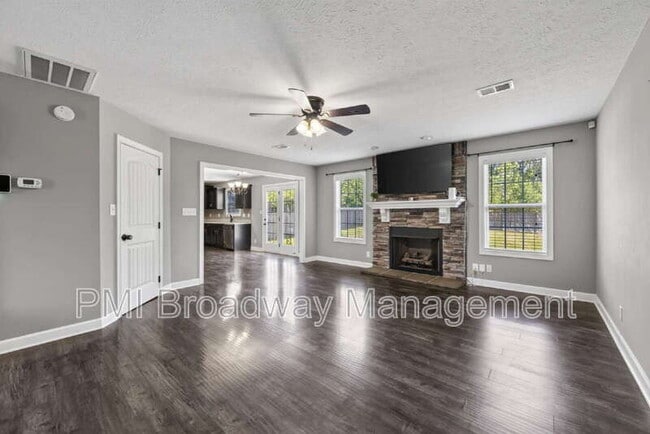 Building Photo - 1259 Eagle's View Dr