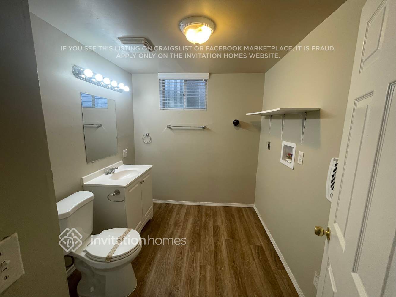 Building Photo - 1801 S 262nd Pl