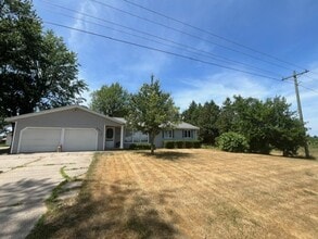 Building Photo - 4781 104th Ave