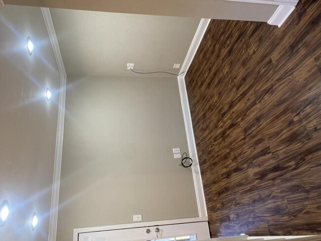 Building Photo - 1435 Fernwood Glendale Rd