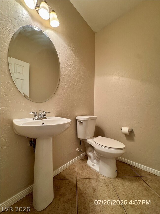 Building Photo - 6854 N Inca Jay Ct